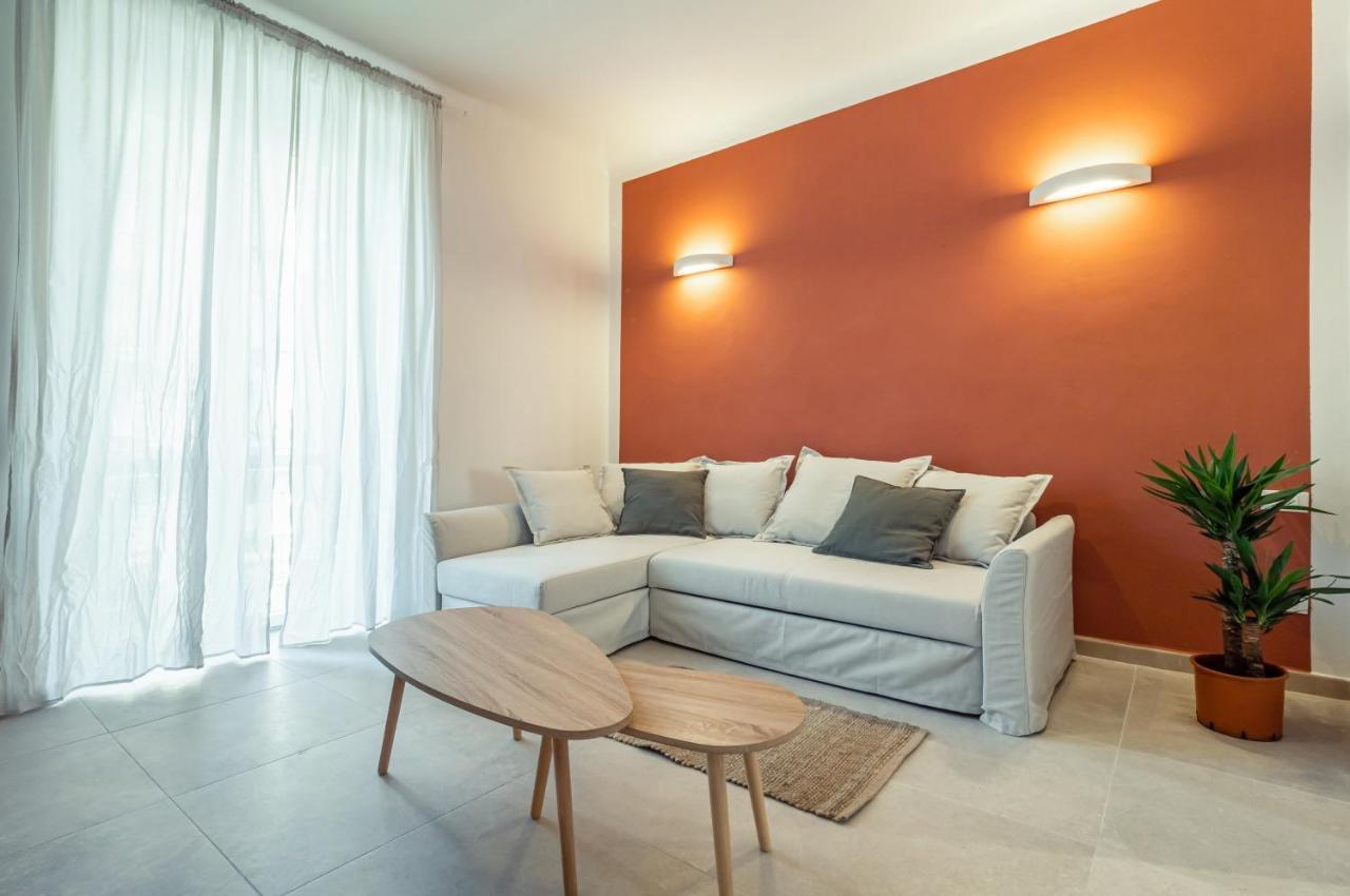 Lovely Oasi X7 - Near Station Apartment *